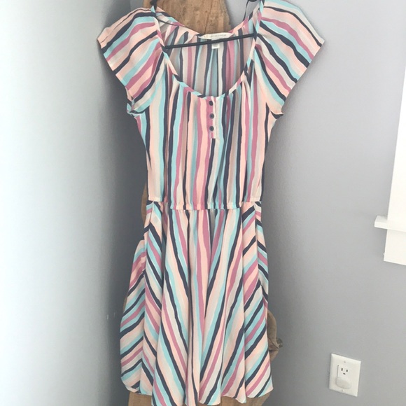 👗 Women’s Dress 👗 - Picture 1 of 9